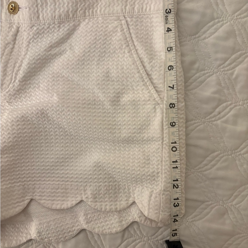 Lilly Pulitzer White Scalloped High Waist Shorts - Picture 3 of 4